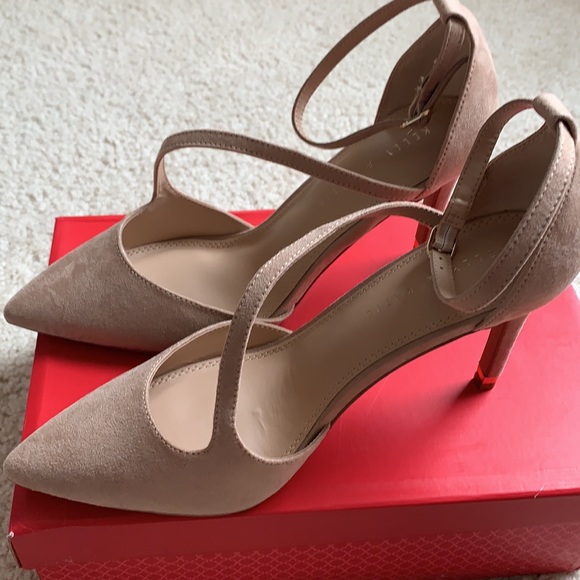 Kelly and Katie Sevama Beige Faux Suede Pump 10 - Picture 3 of 3